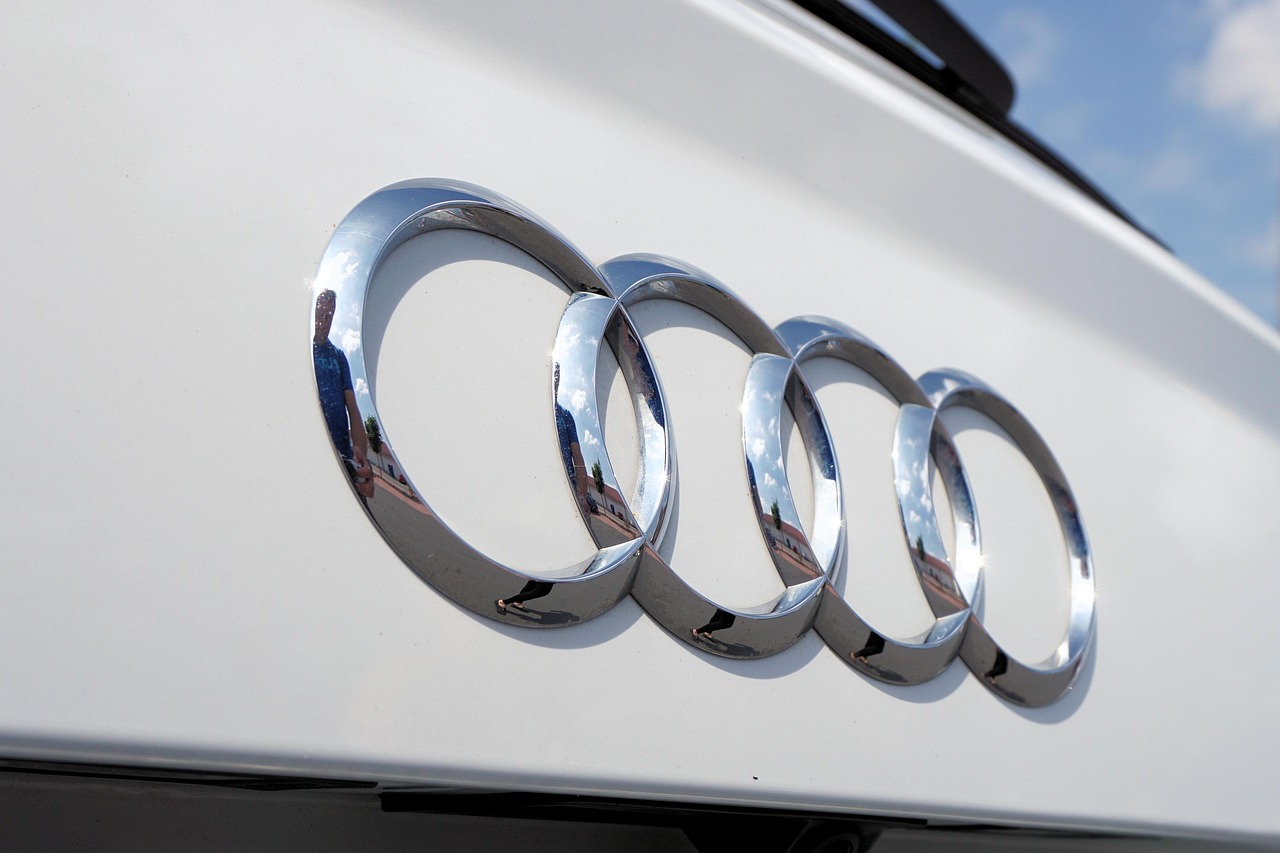 奥迪q7多少钱(奥迪q7多少钱一辆新车费用) 奥迪q7多少钱(奥迪q7多少钱一辆新车费用)